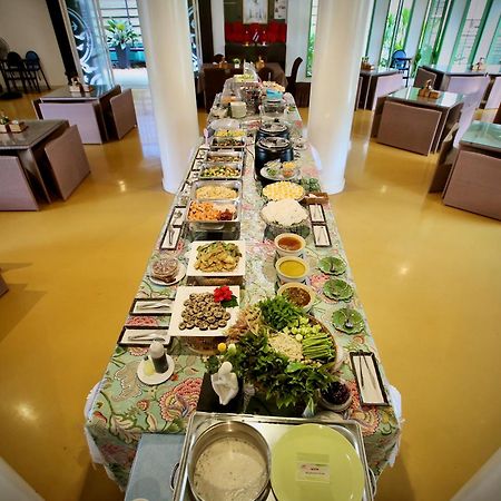A-Te Chumphon Hotel - Sha Plus Exterior foto